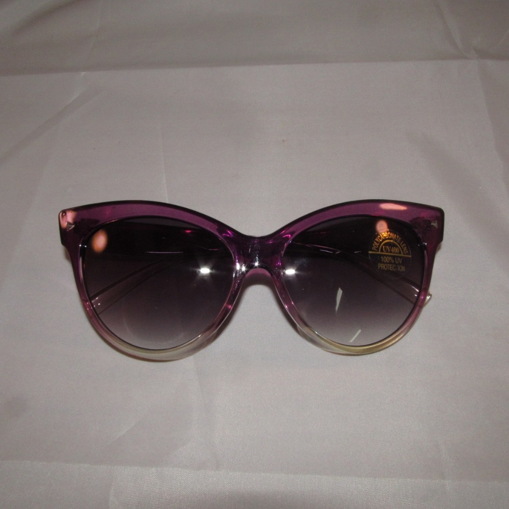 Ladies Cat Eye Sunglasses Foxy Classic Eye wear - Picture 2 of 6